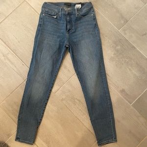 Banana Republic Mid-Rise Skinny Jean, size 29